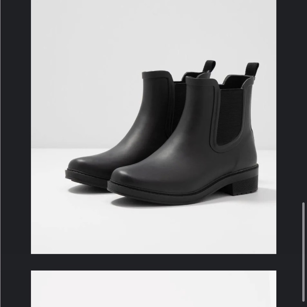 J Crew Mercantile Chelsea Rain Boots, Matte Black, size 7